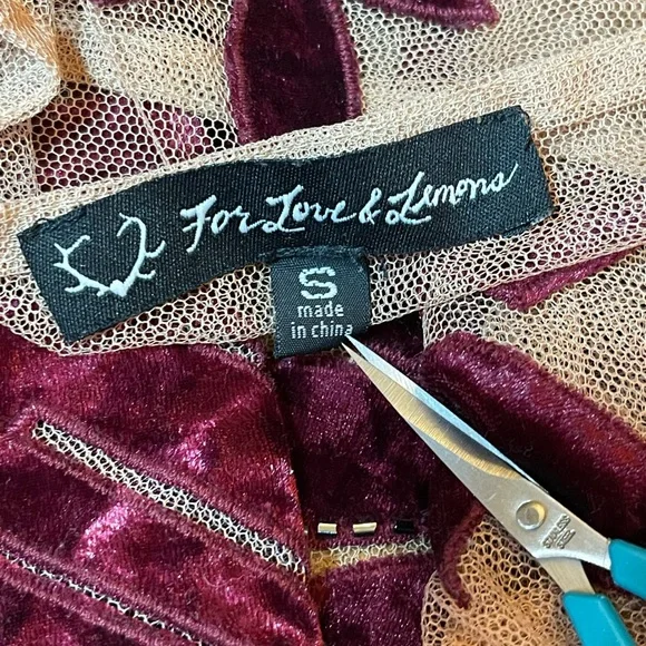 For love and lemons Elegant Sheer Top with Velvet Accents size small - Picture 11 of 11